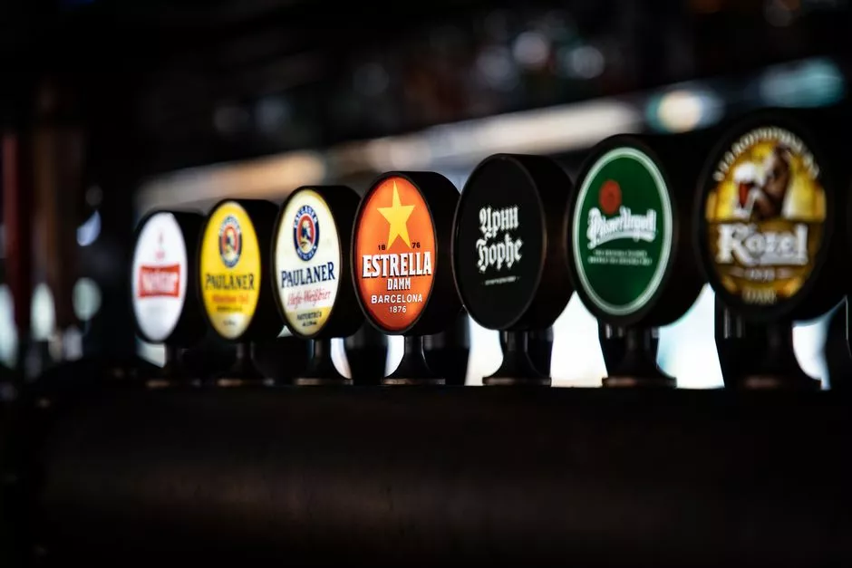 Lager vs Ale: The Fermentation Process Behind Two Beer Styles