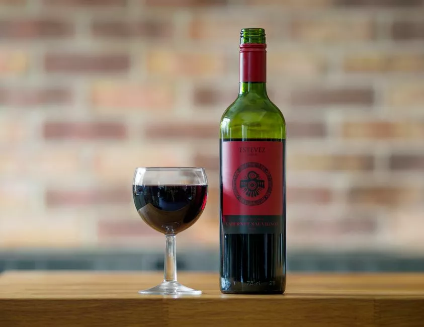 What Wine Tasting Notes Actually Mean: Tannins, Body, Acidity