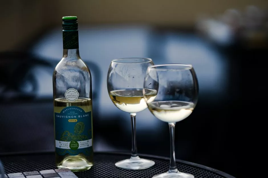 White Wine Pairings With Seafood and Fish: A Complete Guide